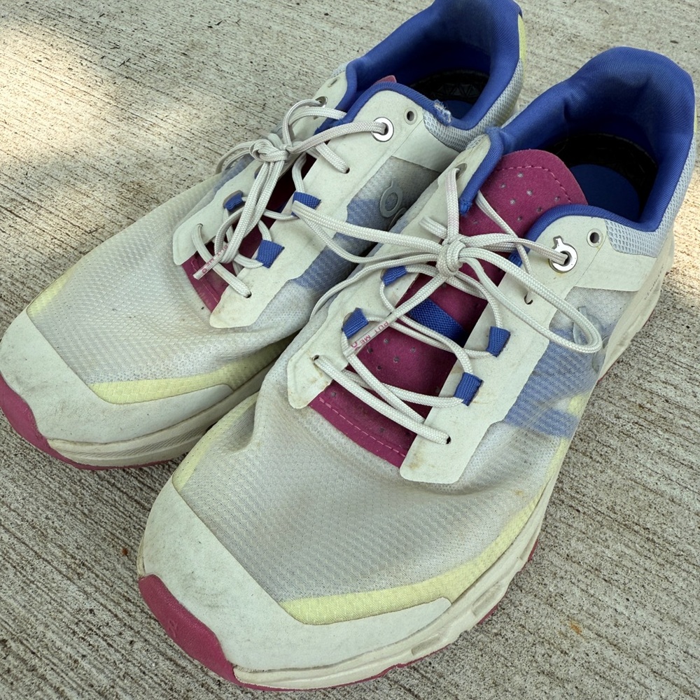 On Running CloudVista Women's Running Shoes